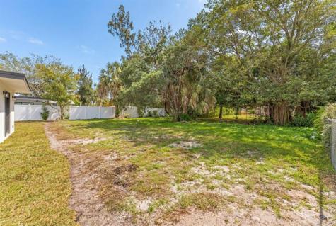 1398 NE 37th Street Oakland Park FL 33334