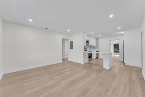 1398 NE 37th Street Oakland Park FL 33334