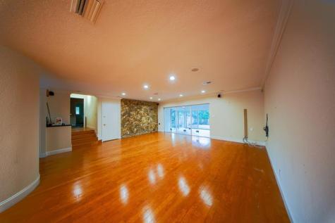 4000 NW 74th Street Coconut Creek FL 33073