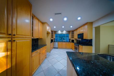 4000 NW 74th Street Coconut Creek FL 33073