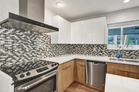 19321 NW 10th Street Pembroke Pines FL 33029