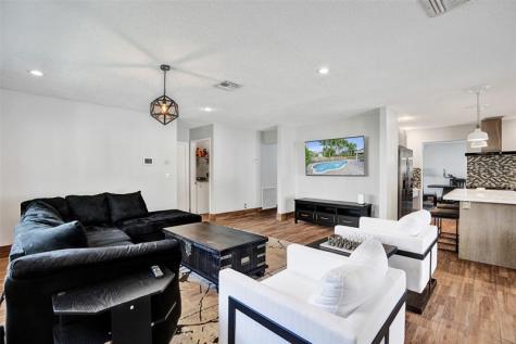 19321 NW 10th Street Pembroke Pines FL 33029