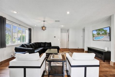 19321 NW 10th Street Pembroke Pines FL 33029