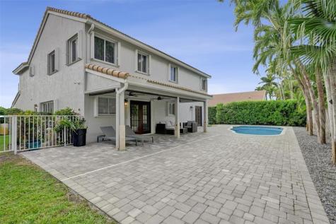 19321 NW 10th Street Pembroke Pines FL 33029