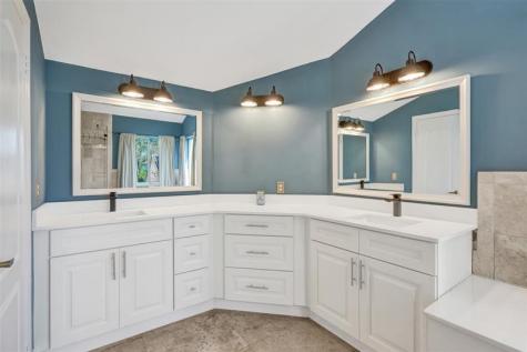 19321 NW 10th Street Pembroke Pines FL 33029