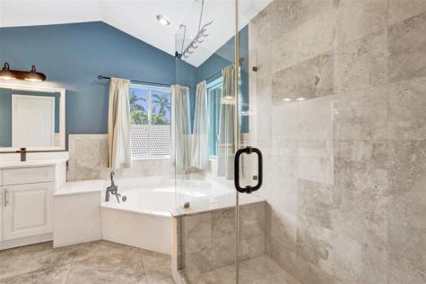 19321 NW 10th Street Pembroke Pines FL 33029