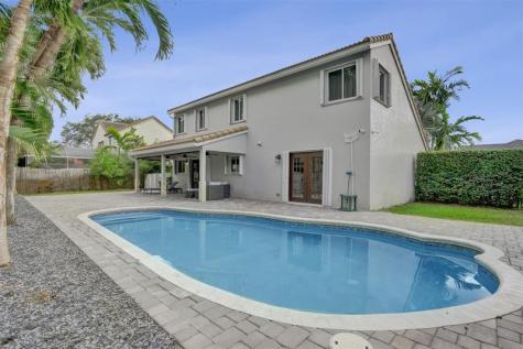 19321 NW 10th Street Pembroke Pines FL 33029