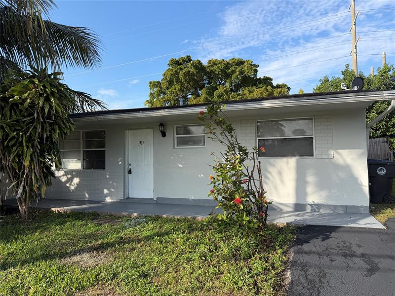 1975 SW 70th Way North Lauderdale FL 33068