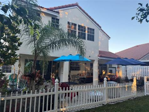 593 Bedford Avenue Weston FL 33326