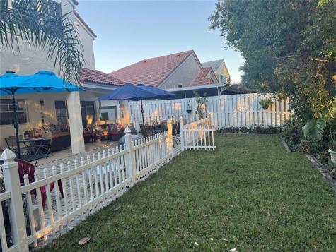 593 Bedford Avenue Weston FL 33326
