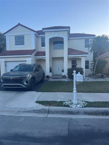 593 Bedford Avenue Weston FL 33326