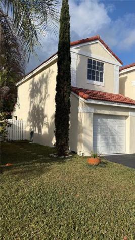 593 Bedford Avenue Weston FL 33326