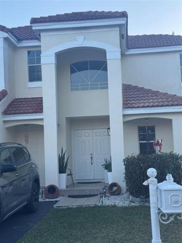 593 Bedford Avenue Weston FL 33326