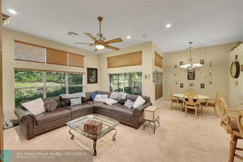 7756 Kingsley Palm Terrace Lake Worth FL 33467