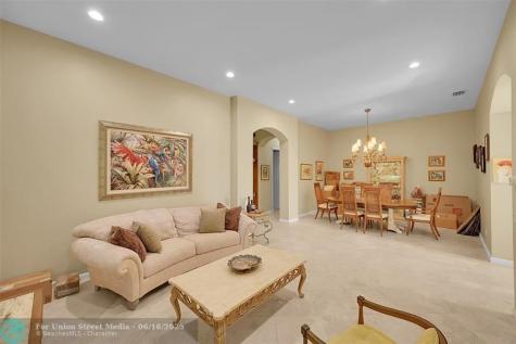7756 Kingsley Palm Terrace Lake Worth FL 33467