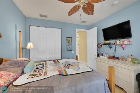 7756 Kingsley Palm Terrace Lake Worth FL 33467