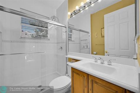 7756 Kingsley Palm Terrace Lake Worth FL 33467