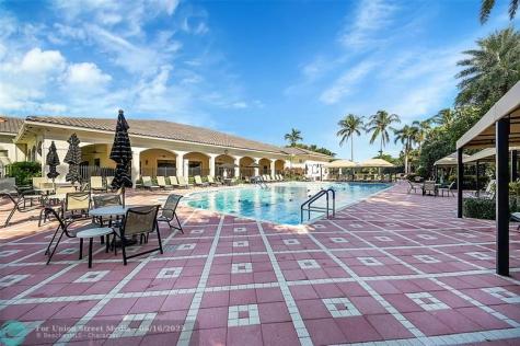 7756 Kingsley Palm Terrace Lake Worth FL 33467