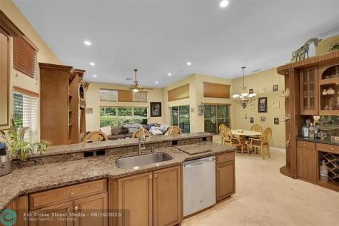 7756 Kingsley Palm Terrace Lake Worth FL 33467