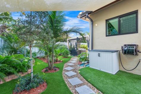 2500 NE 14th Street Fort Lauderdale FL 33304
