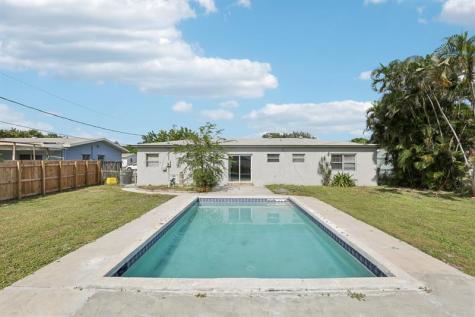 1757 13TH Avenue Lake Worth Beach FL 33460
