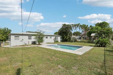 1757 13TH Avenue Lake Worth Beach FL 33460