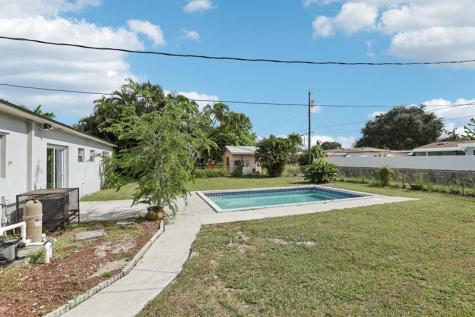 1757 13TH Avenue Lake Worth Beach FL 33460