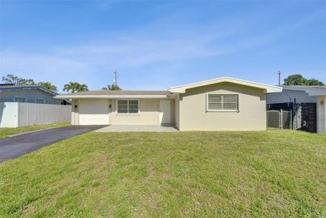 8211 NW 10th Street Pembroke Pines FL 33024