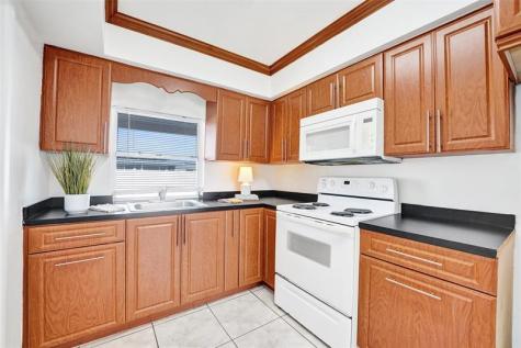 8211 NW 10th Street Pembroke Pines FL 33024