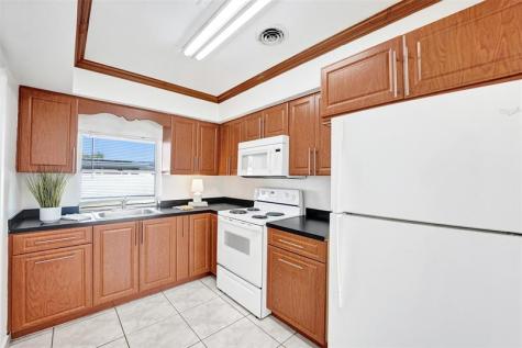 8211 NW 10th Street Pembroke Pines FL 33024