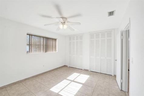 8211 NW 10th Street Pembroke Pines FL 33024