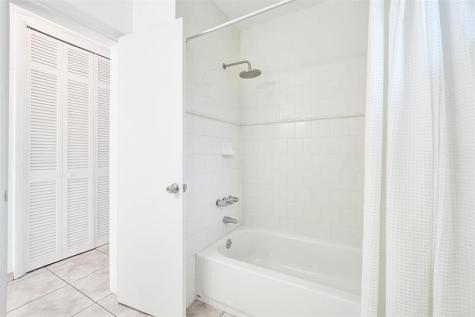 8211 NW 10th Street Pembroke Pines FL 33024
