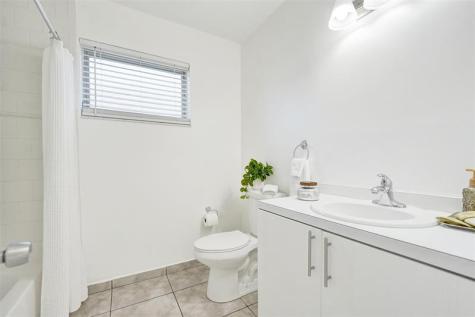 8211 NW 10th Street Pembroke Pines FL 33024