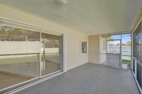 8211 NW 10th Street Pembroke Pines FL 33024