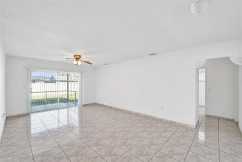 8211 NW 10th Street Pembroke Pines FL 33024