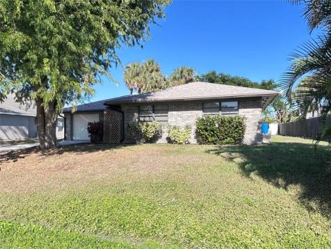 1313 SW Bellevue Avenue Port St Lucie FL 34953