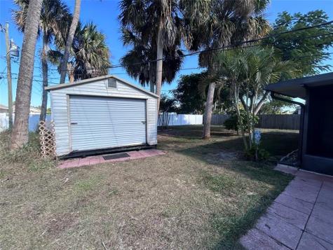 1313 SW Bellevue Avenue Port St Lucie FL 34953