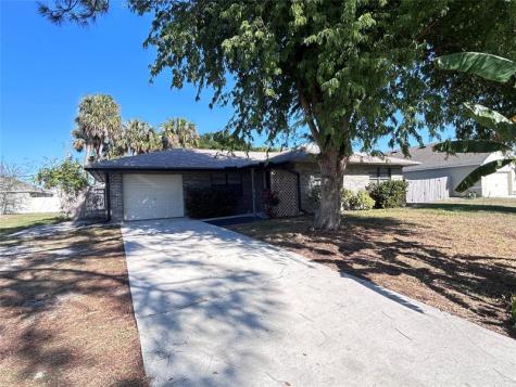 1313 SW Bellevue Avenue Port St Lucie FL 34953