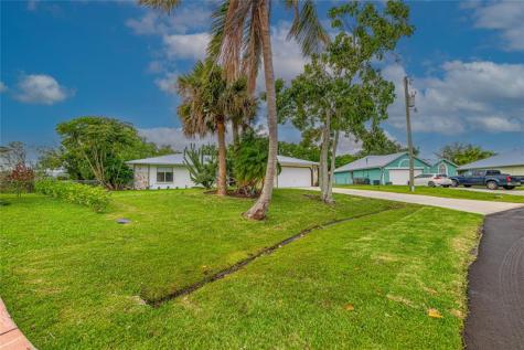 2614 SE Export Avenue Port St Lucie FL 34952