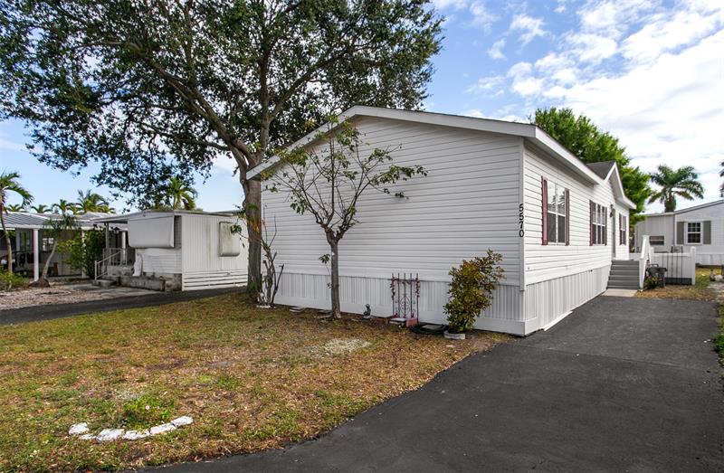 5570 SW 32nd Terrace Fort Lauderdale FL 33312
