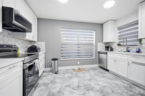 94 Magnolia Circle Boynton Beach FL 33436