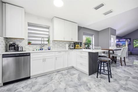 94 Magnolia Circle Boynton Beach FL 33436