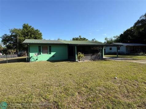 1120 SW 8th Court Okeechobee FL 34974