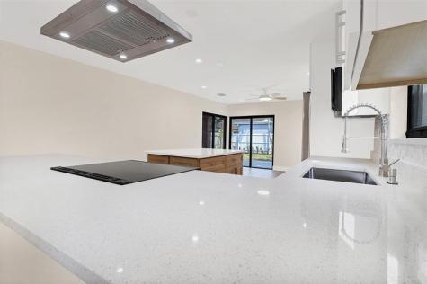 391 NW 58th Avenue Miami FL 33126