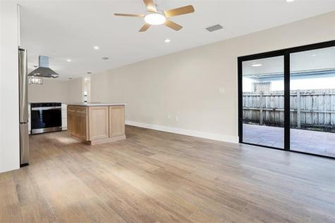 391 NW 58th Avenue Miami FL 33126