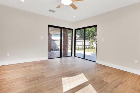 391 NW 58th Avenue Miami FL 33126