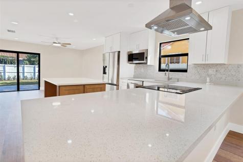 391 NW 58th Avenue Miami FL 33126