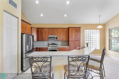 11635 NW 71st Place Parkland FL 33076