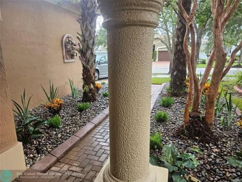 11635 NW 71st Place Parkland FL 33076