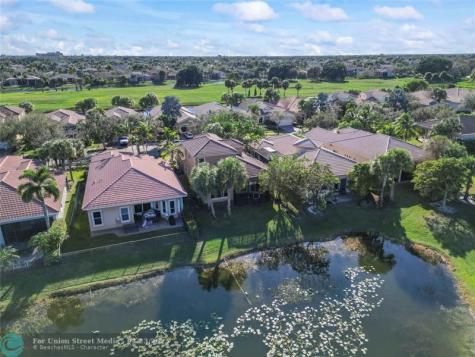 11635 NW 71st Place Parkland FL 33076